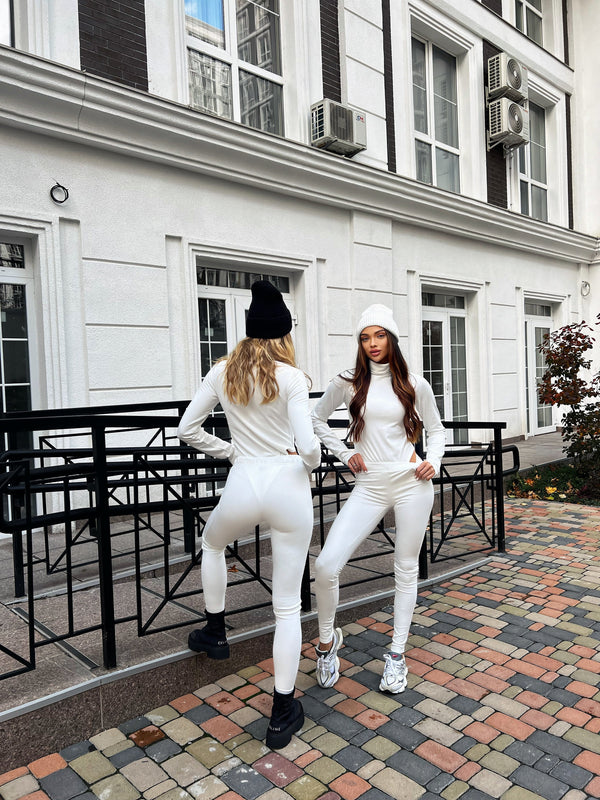 Lorraine Turtleneck & Legging Set