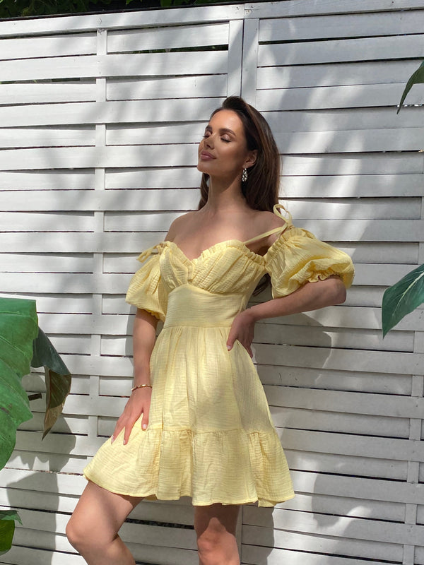 Flavie Off-Shoulder Tiered Mini Dress – Yellow