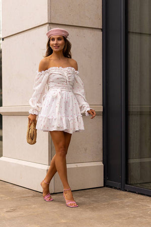 Rochie roșie cu umeri goi, din muselină, cu imprimeu floral