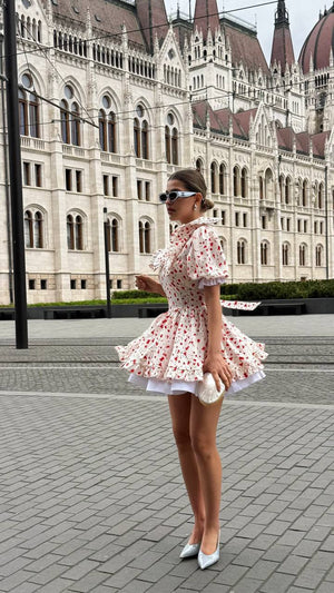 Rochie mini din bumbac Vintage Charm – Imprimeu Scarlet Bloom