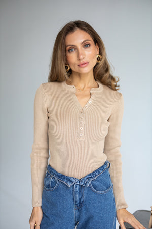 Elise Buttoned Knit Top – Beige