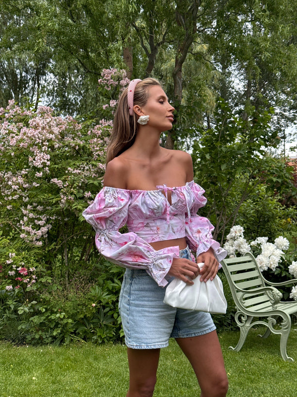 Sylvaine Off-Shoulder Printed Crop Top