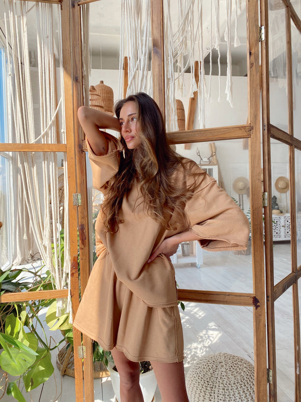 Isaline Oversized Tee & Shorts Set – Camel
