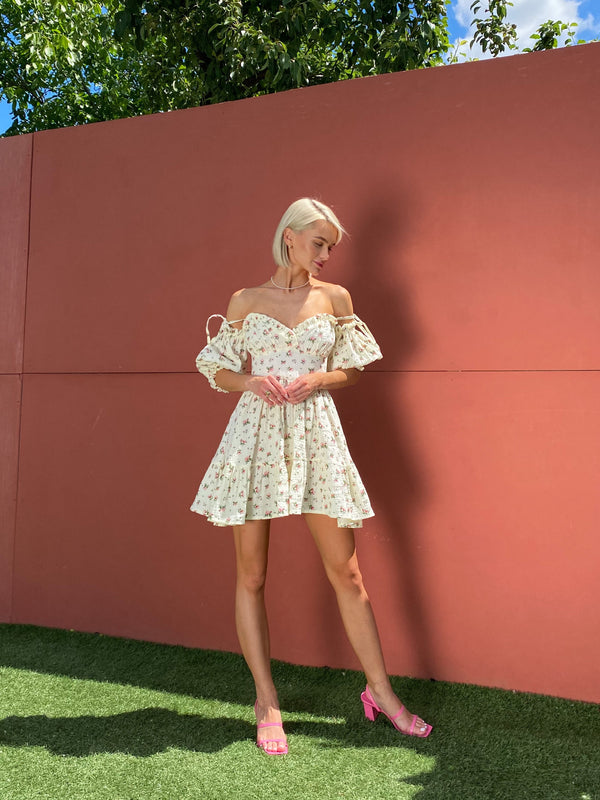 Flavie Off-Shoulder Tiered Mini Dress – Rose