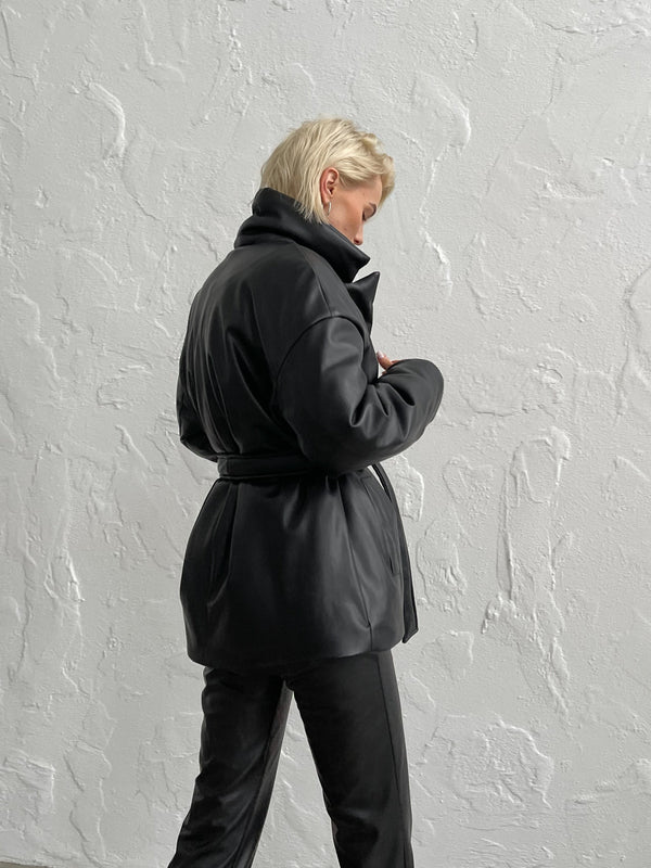 Théodora Quilted Belted Jacket – Black