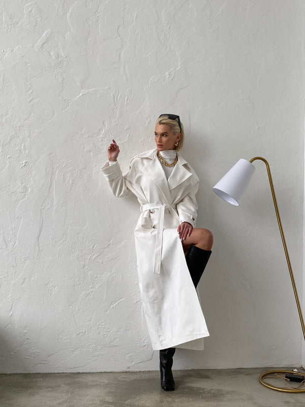 Dorothée Belted Faux-Leather Trench – White