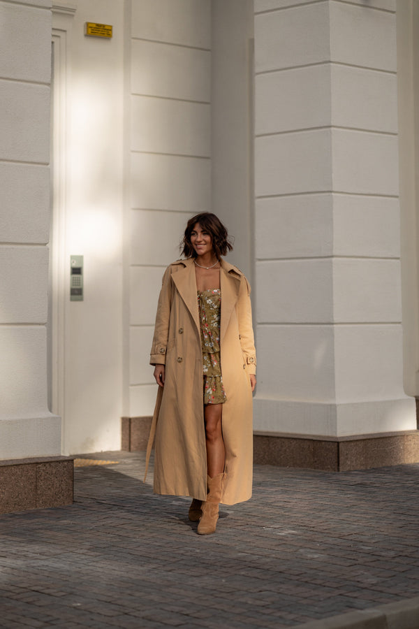 Dorothée Belted Faux-Leather Trench – Camel