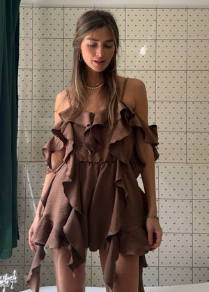 Mocha Buruşuk Saten Volanlı Tulum