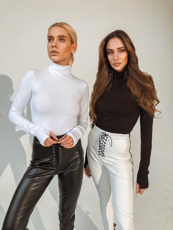 Hélène Ribbed Turtleneck Top