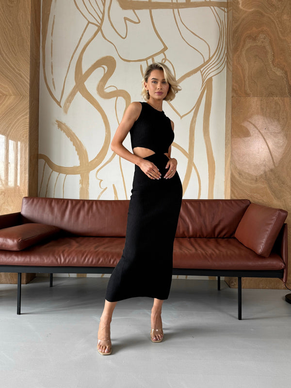 Gaëlle Ribbed Cut-Out Maxi Dress – Black
