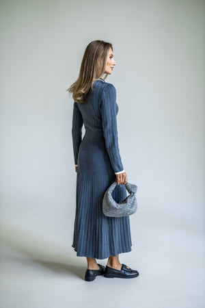 Constance Contrast-Collar Knit Midi Dress – Blue