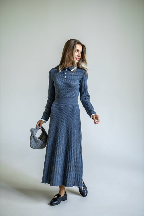 Constance Contrast-Collar Knit Midi Dress – Blue