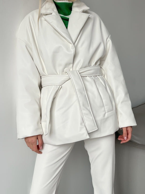 Théodora Quilted Belted Jacket – Ivory