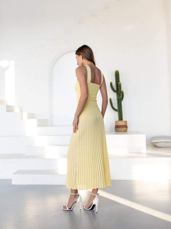Emeline Strapless Pleated Dress – Yellow