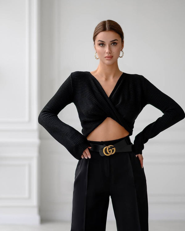 Renée Twist-Front Top