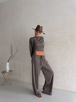 Céleste Off-Shoulder Knit Set – Dark Gray