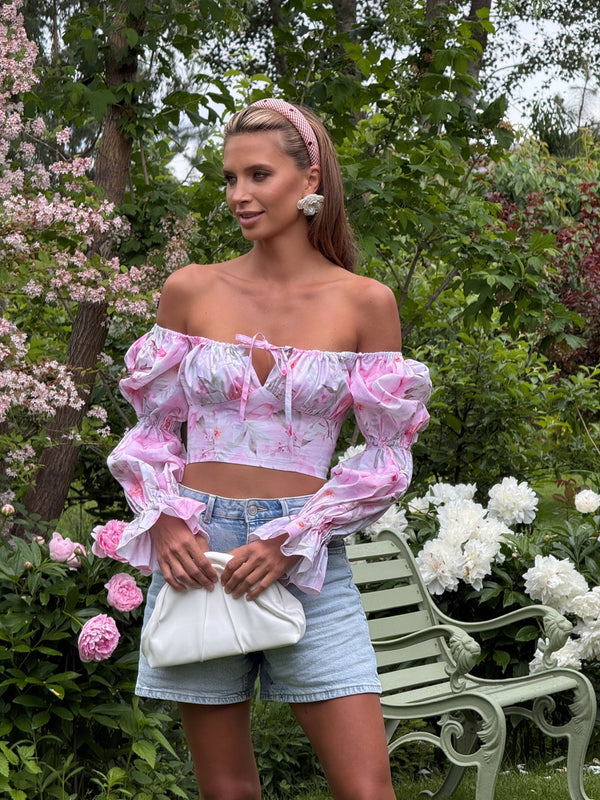 Sylvaine Off-Shoulder Printed Crop Top