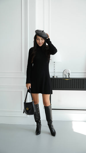 Séverine Buttoned Knit Dress – Black