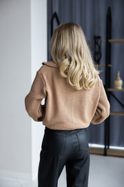 Éliane Half-Zip Cropped Sweater in Camel