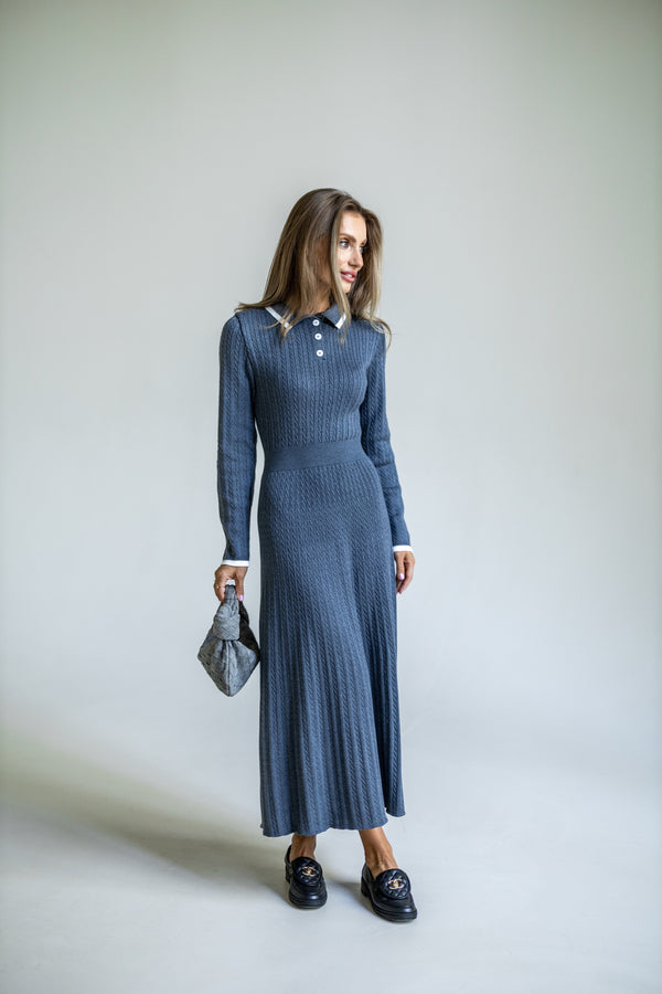 Constance Contrast-Collar Knit Midi Dress – Blue