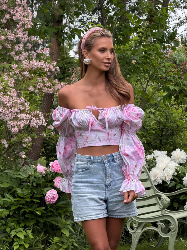 Sylvaine Off-Shoulder Printed Crop Top