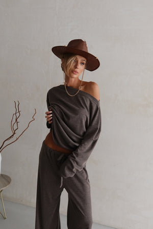 Céleste Off-Shoulder Knit Set – Dark Gray