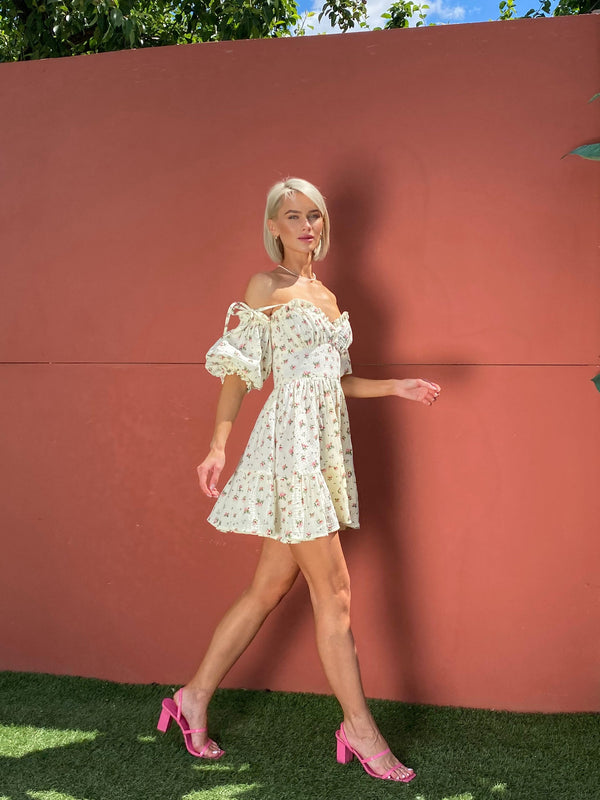 Flavie Off-Shoulder Tiered Mini Dress – Rose