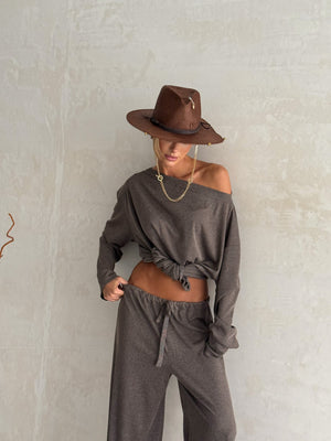 Céleste Off-Shoulder Knit Set – Dark Gray