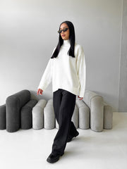 Maëlle Oversized Knit Sweater in Milk White