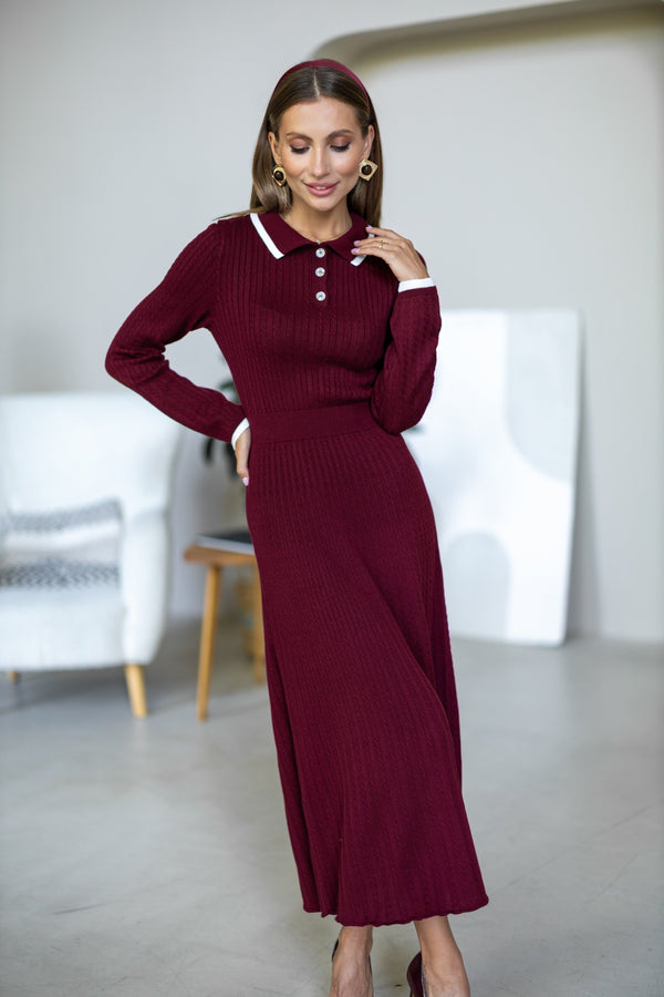 Constance Contrast-Collar Knit Midi Dress – Burgundy