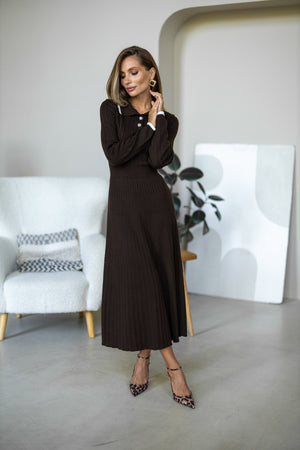 Constance Contrast-Collar Knit Midi Dress – Brown