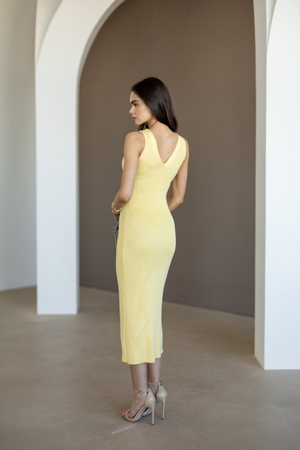 Léonie Buttoned Knit Midi Dress – Yellow