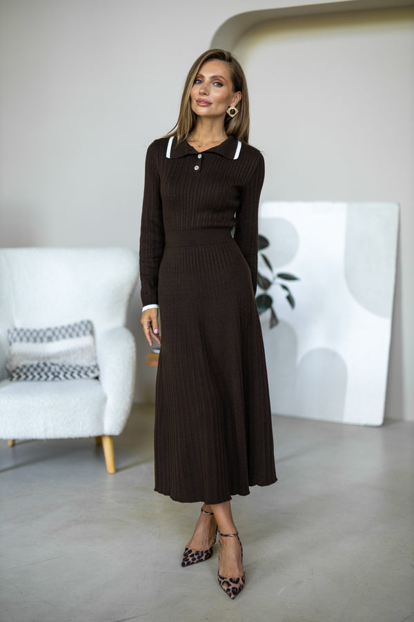 Constance Contrast-Collar Knit Midi Dress – Brown