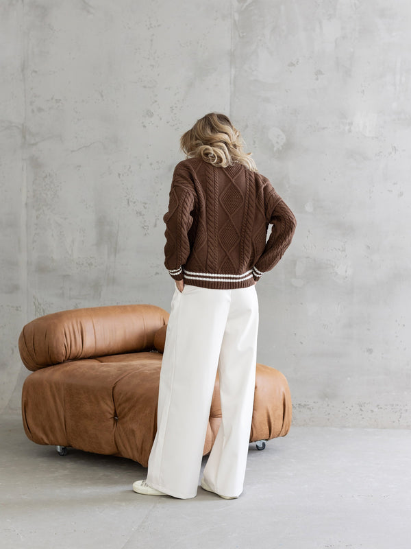 Beatrice Contrast-Trim Cable Sweater – Brown