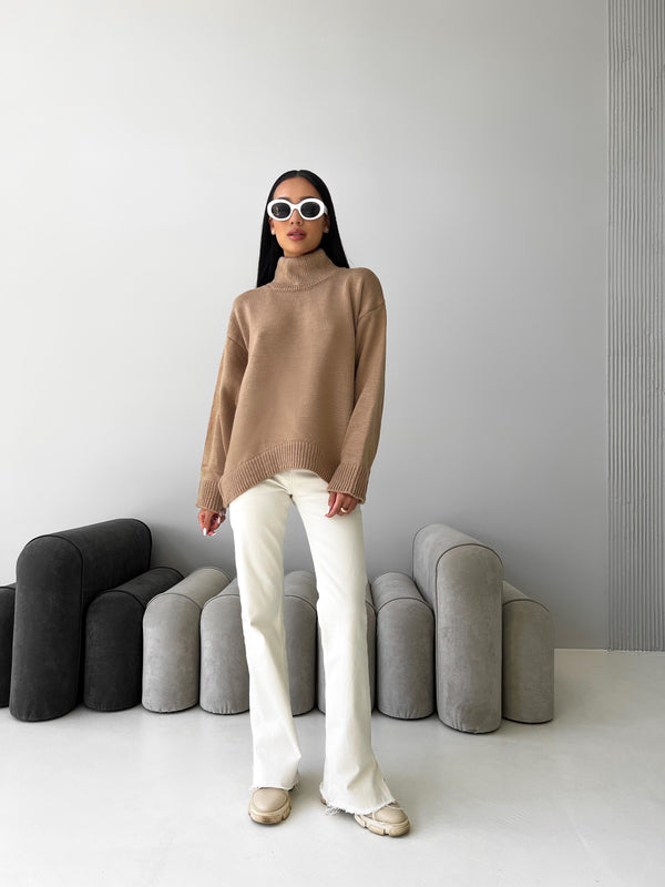 Maëlle Oversized Knit Sweater – Camel