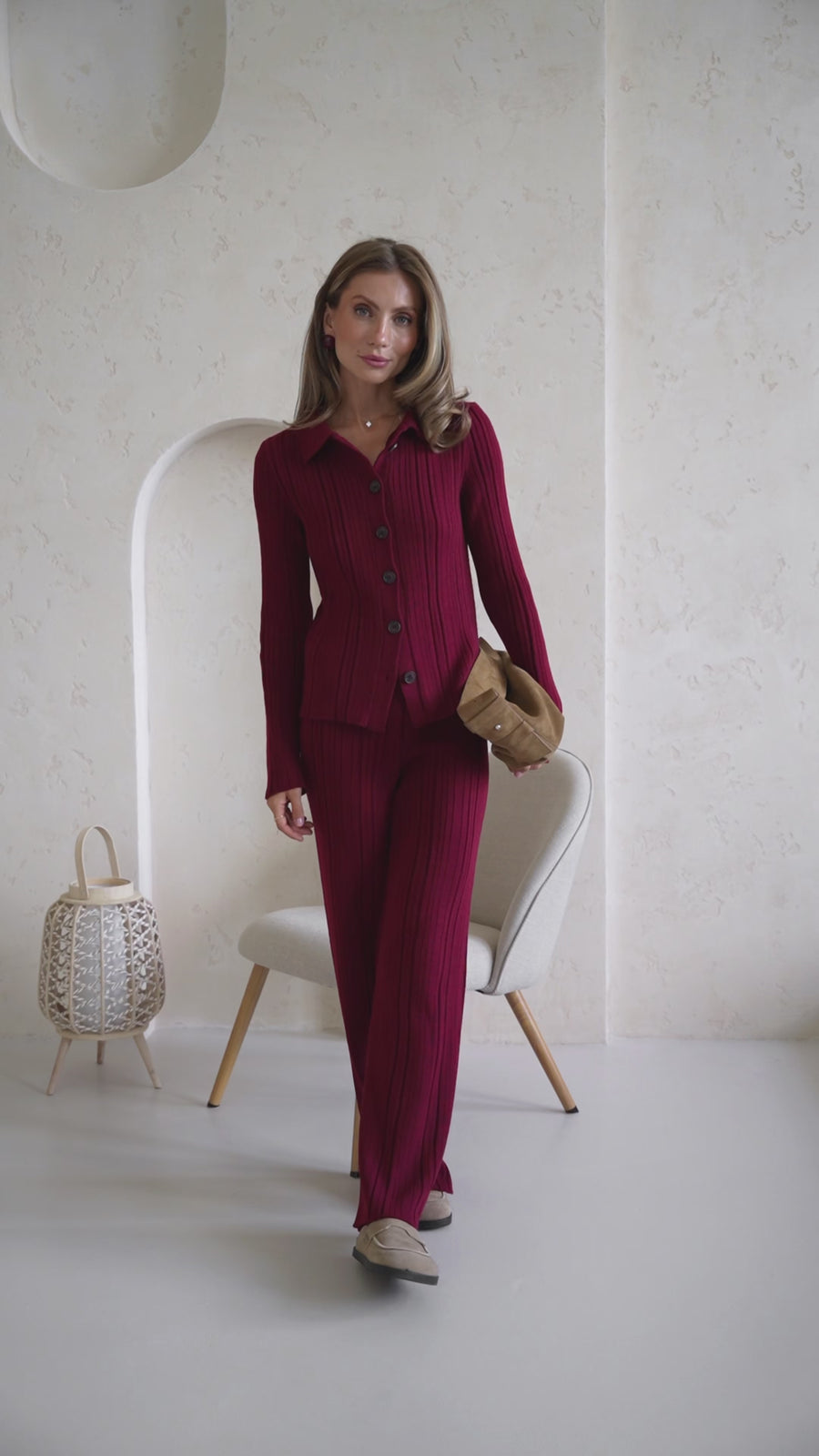 moreamor:N7x5lsU3RPiWDr91CHGHK #burgundy