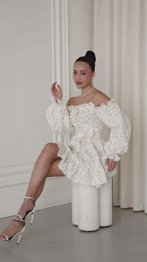 Rochie de muselină cu umeri goi, culoarea ivory Whisper