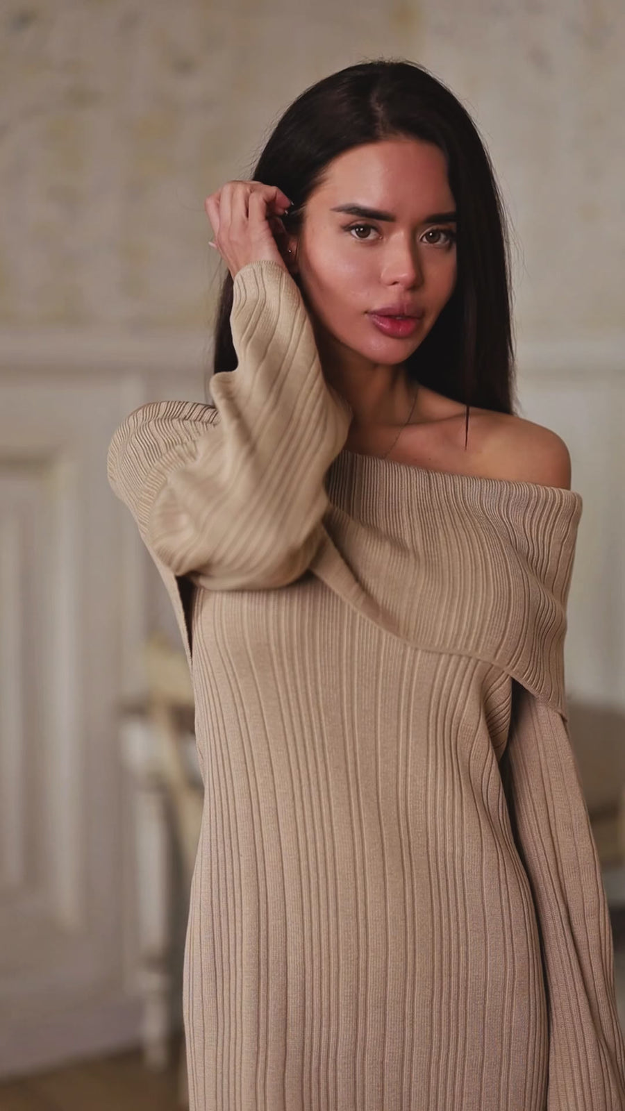 moreamor:lyY94qapkEJEsmye6c1A8 #beige