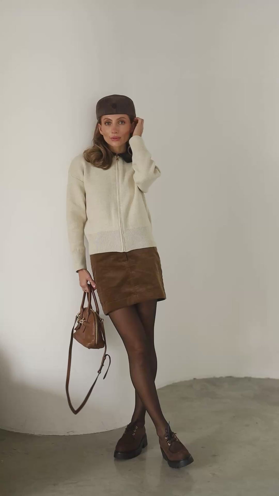 moreamor:iVpcjy08iQvkziimmGo6M #beige