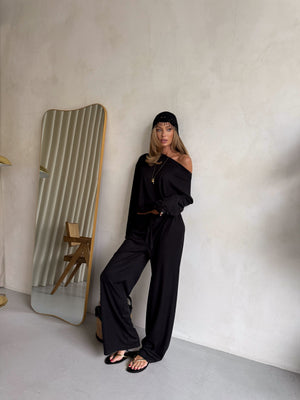 Céleste Off-Shoulder Knit Set – Black