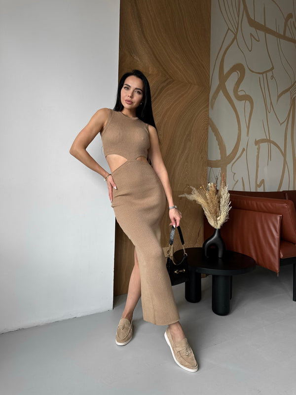 Gaëlle Ribbed Cut-Out Maxi Dress – Camel