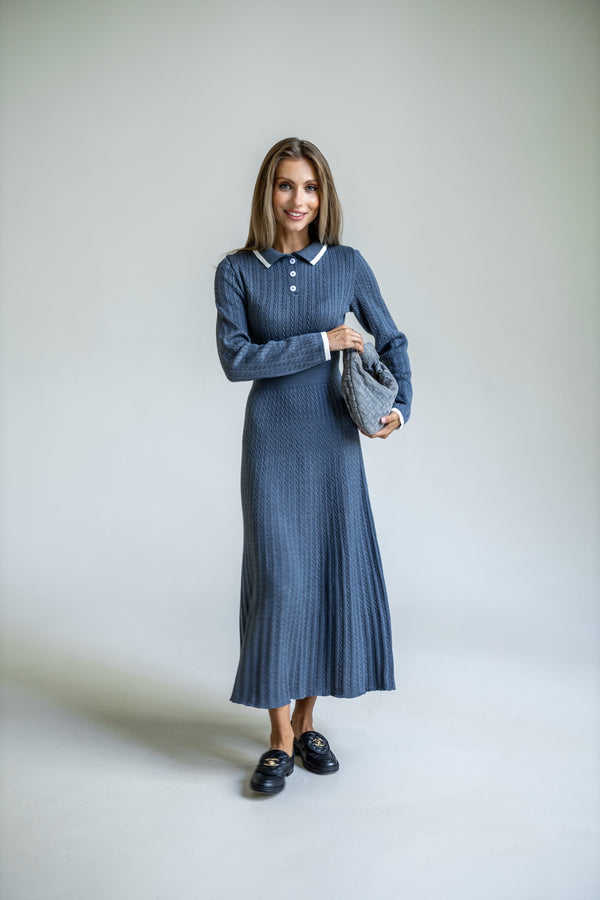 Constance Contrast-Collar Knit Midi Dress – Blue