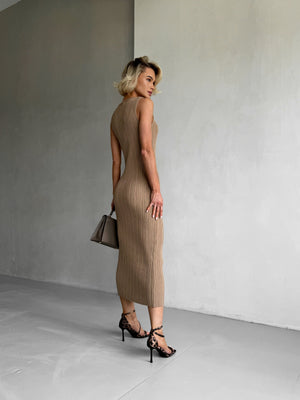 Anaëlle Ribbed Column Maxi Dress – Camel