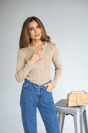 Elise Buttoned Knit Top – Beige