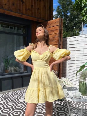 Flavie Off-Shoulder Tiered Mini Dress – Yellow